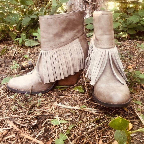 Very Volatile Fringe Taupe heeled ankle bootie. - Picture 1 of 8
